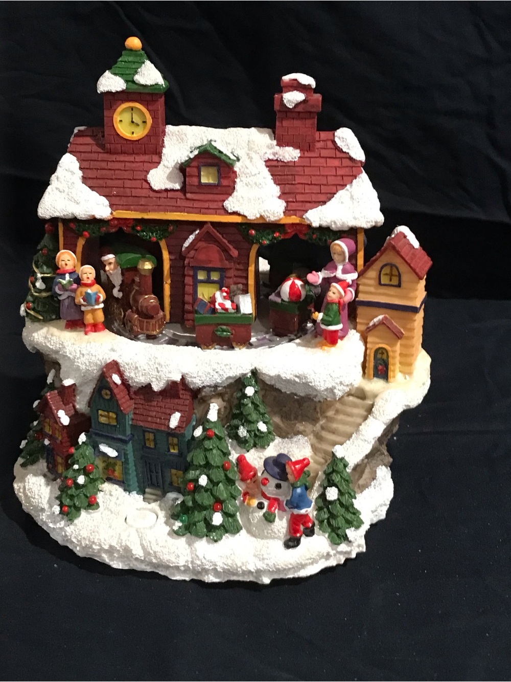 Holiday Snow Village Decorative Figurine - Red & Green